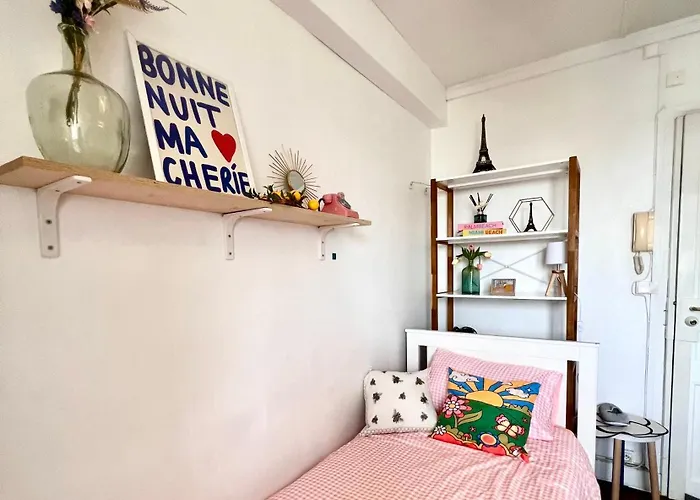 Apartment Centre Orsay *